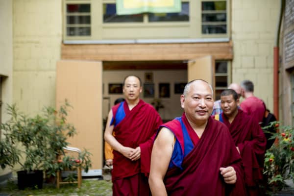 190611-298x-HIS_HOLINESS_ARRIVAL_IN_BERLIN