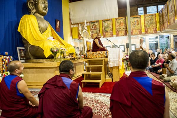 190611-332-HIS_HOLINESS_ARRIVAL_IN_BERLIN