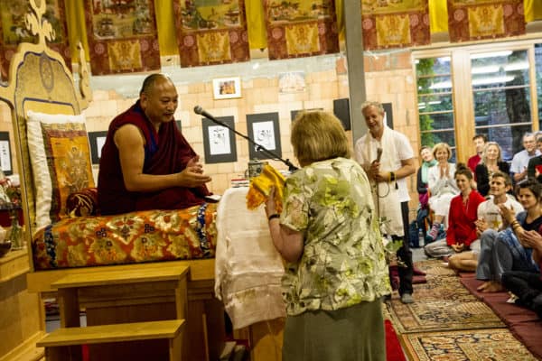 190611-343-HIS_HOLINESS_ARRIVAL_IN_BERLIN